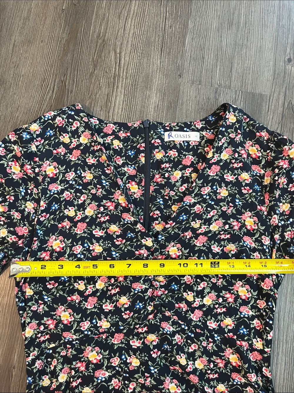 OASIS Floral Ruffle Hem Dress - Picture 2 of 4